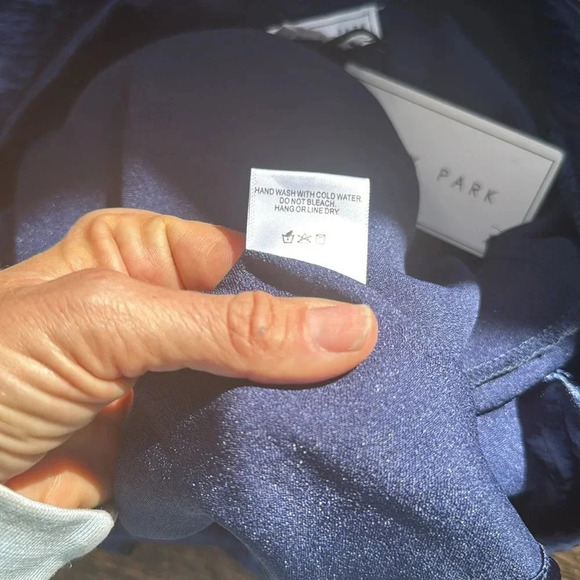 Blue Emory park blouse size large NWT - Picture 14 of 16